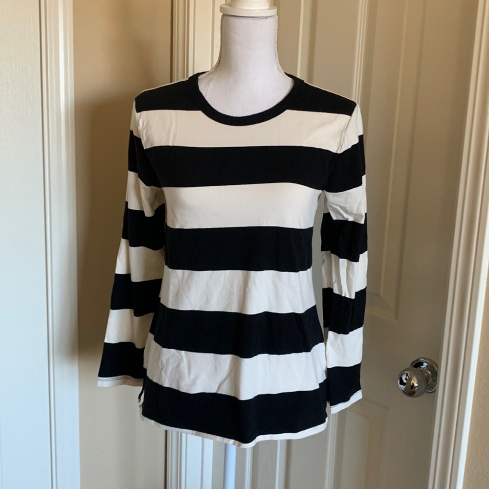 Old navy long sleeves shirt